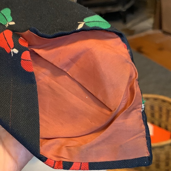 YSL YVES ST LAURENT 80’s CRAAAAZY PEARS SUPER WIDE NECKTIE - Picture 8 of 15